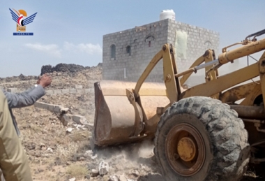 أشغال همدان ينفذ حملة لإزالة المخالفات المستحدثة في وحدات الجوار الجديدة