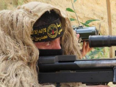 Al-Quds-Brigaden geben bekannt, dass ein Scharfschütze einen zionistischen Soldaten östlich von Gaza-Stadt erschossen hat