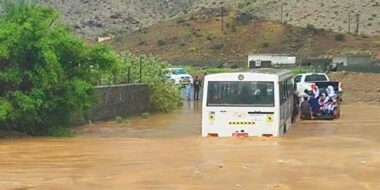Policía de Omán: el número de muertos por las inundaciones asciende a 19 muertos y cuatro desaparecidos