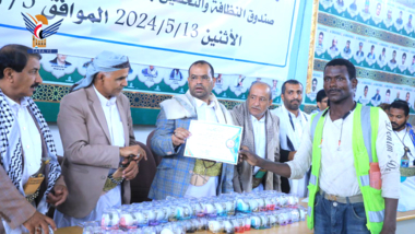 تكريم عمال النظافة بصعدة بمناسبة عيد العمال العالمي