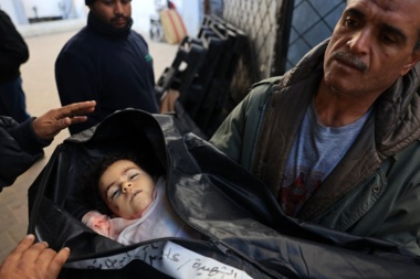 Palästinensische Märtyrer und Verwundete bei zionistischen Überfällen auf Rafah und Khan Yunis