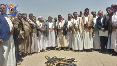 Muhammad Ali Al-Houthi unterstützt eine Stammesversöhnung in einem Mordfall zwischen den Stämmen Al-Hada und Bani Hashish