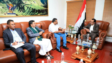 Finance Minister reviews financial support for Saada's Republican Hospital Authority