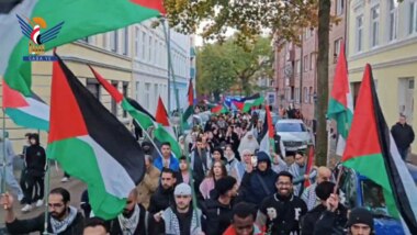 مسيرة حاشدة في مدينة هامبورغ الألمانية بمشاركة الجاليات اليمنية والفلسطينية واللبنانية