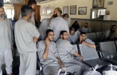 سلطات العدو الصهيوني تفرج عن ثمانية معتقلين من غزة
