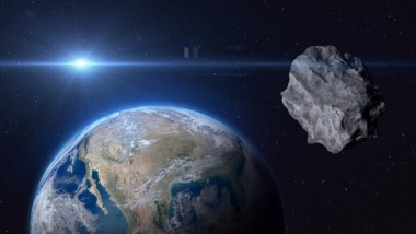 عالم فلك روسي يكتشف كوكيباً جديداً حلق قرب الأرض