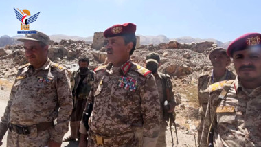 وزير الدفاع: لا سيادة على الثروة الوطنية إلا للجمهورية اليمنية التي عنوانها صنعاء