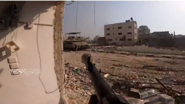 Saraya al-Quds broadcast footage of IED detonation targeting Israeli tank in northern Gaza