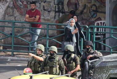 استشهاد شاب فلسطيني وإصابة ثلاثة برصاص العدو الصهيوني خلال اقتحام مدينة نابلس