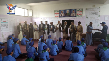 Der Vizepräsident des Schura-Rates inspiziert die Aktivitäten der Sommerkurse in Sana'a