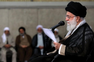Sayyed Khamenei: American students exposed their government's falsity regarding human rights