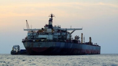 إعلام العدو: شركات النقل البحري الصهيونية تلقت ضربة موجعة في البحر الأحمر