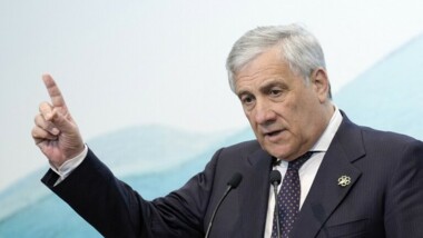 Italia: Europa no puede abrir un frente en África además del frente en Ucrania