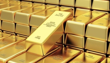 ارتفاع أسعار الذهب مدعومة بضعف الدولار وقلق القطاع المصرفي