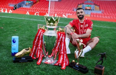 صلاح يحصد 