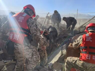 Xichang quake leaves 126 people killed in China, rescue underway