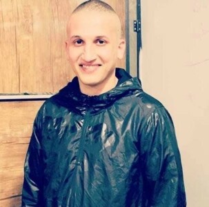 Un mártir palestino, gravemente enfermo, con un gran cuerpo humano, en una agresión sionista contra el campo de Nour Shams