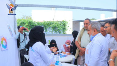 عطيفي والقعود يدشنان المخيم الطبي المجاني للأمراض الجلدية بهيئة مستشفى الثورة بالحديدة