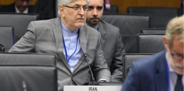 ايران تجدد استعدادها بالالتزام بموجب اتفاقية 1994 حال التنفيذ الكامل من قبل الغرب