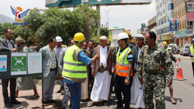 تفقد سير العمل بمشروع إعادة تأهيل الشارع الرئيسي بمدينة إب