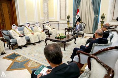 El presidente iraquí destaca la importancia de reforzar las relaciones con Kuwait y fomentar las inversiones