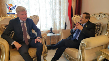 وزير الخارجية يلتقي المبعوث الخاص للأمين العام للأمم المتحدة إلى اليمن