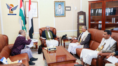 Islamic scholar Meftah hosts open day for citizens in Sana'a