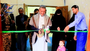 Jugendminister eröffnet die Ausstellung für Damenprodukte im Belqis Center in Sana'a
