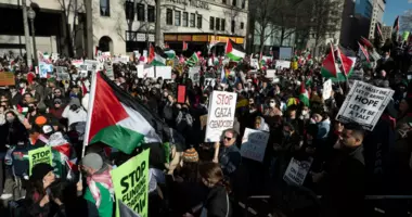 Protesters demonstrate against Netanyahu's visit to America