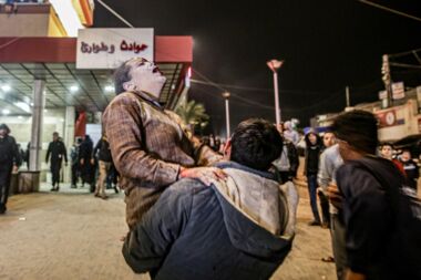11 Palestinians martyred in enemy shelling in central, southern Gaza 
