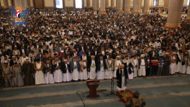 President Al-Mashat performs Eid al-Adha prayers at the People's Mosque in capital Sana'a