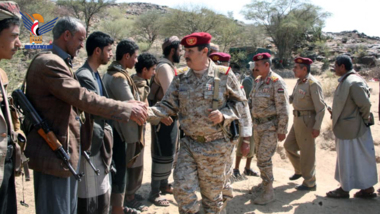 Besuch der Standorte der Unterstützungs- und Unterstützungsbrigaden in der Abdiya-Achse in Ma’rib