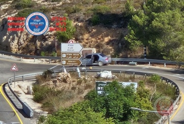 Enemy media: defusing car bomb entrance to settlement of 