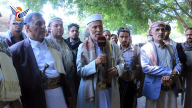 قيادة السلطة القضائية تطلع على أحوال المرابطين في جبهة القصر بتعز