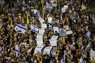 400,000 Zionist protesters in Tel Aviv demand swap deal