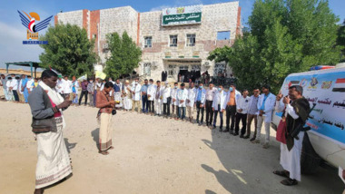 حجة.. وقفات احتجاجية للقطاع الصحي في قفل شمر وأسلم ومبين