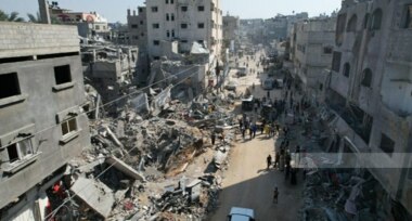 Am 157. Tag der Aggression: Dutzende Märtyrer infolge der feindlichen Bombardierung verschiedener Gebiete des Gazastreifens