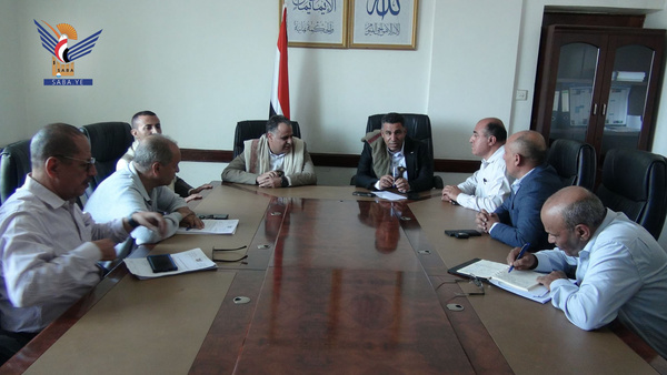Discussing Hajjah Governorate's needs for water, electricity projects Discussing Hajjah Governorate's needs for water, electricity projects