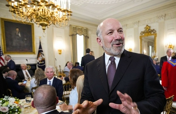 U.S. Commerce Minister: Tariffs to take effect on August 1 U.S. Commerce Minister: Tariffs to take effect on August 1