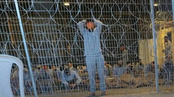 Zionist Enemy assaults prisoners in Negev prison Zionist Enemy assaults prisoners in Negev prison