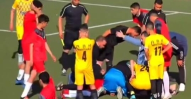 الاتحاد الجزائري: وفاة لاعب بعد إصابة مروعة في الملعب