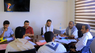 Der Ausschuss zur Überwachung der Versorgungslage in Hodeidah bespricht seinen Arbeitsplan und sein Programm