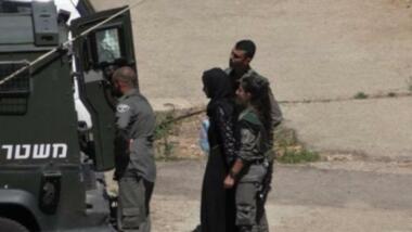 العدو الصهيوني يعتقل المحامية الفلسطينية أبو الهيجا على حاجز طولكرم