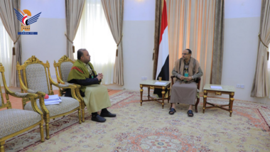 Präsident Al-Mashat: Das jemenitische Volk verdient es, alle Anstrengungen zu unternehmen, um ihm die besten Dienstleistungen zu bieten