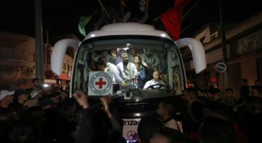 العدو الإسرائيلي يواصل استهداف محرري 