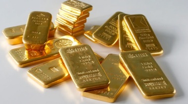 الذهب يغلق عند أعلى مستوى ويحقق مكاسب أسبوعية قوية