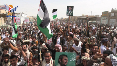 Manifestations massives à Jawf sous le slogan « Restons fidèles à notre position... avec Gaza jusqu'à la victoire »