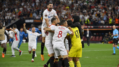 إشبيلية يتوج بلقب الدوري الأوروبي للمرة السابعة بفوزه على روما بركلات الترجيح