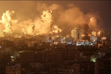 Zionist-American aggression renews its bombing on several separate areas of the Gaza Strip