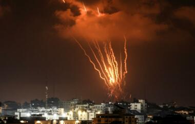 العدو الصهيوني يبدأ إخلاء مستوطنات محيط قطاع غزة تحت ضربات سرايا القدس